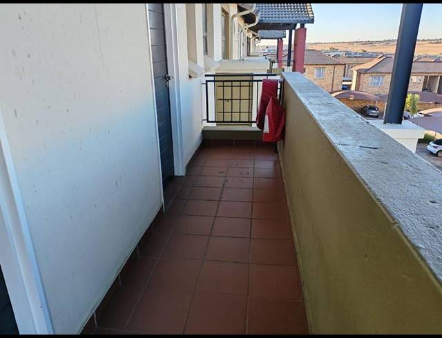 2 BEDROOM APARTMENT FOR SALE IN NOORDWYK